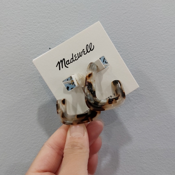 Madewell Tortoise Shell Ridged Earrings NEW - Picture 2 of 2